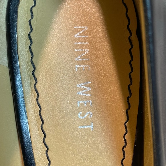 Nine West Leather Pumps (9.5) - Picture 8 of 10